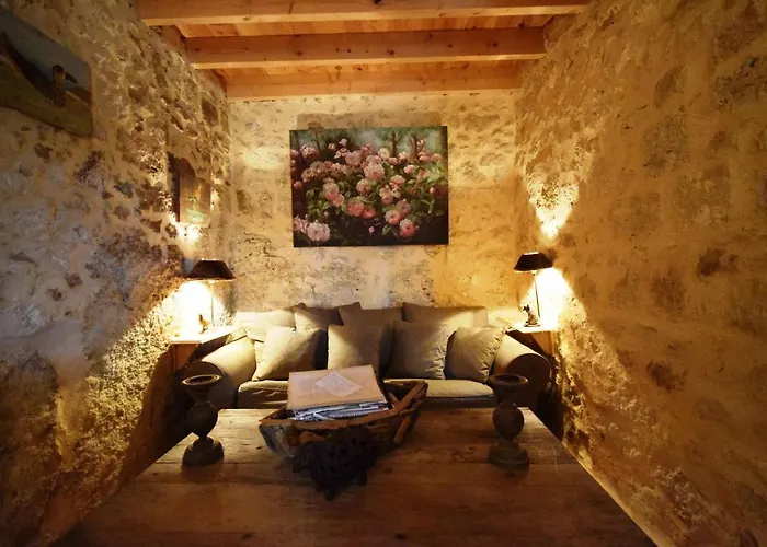 Cozy House In Lot With Pool And Terrace Saint-Caprais-de-Lerm